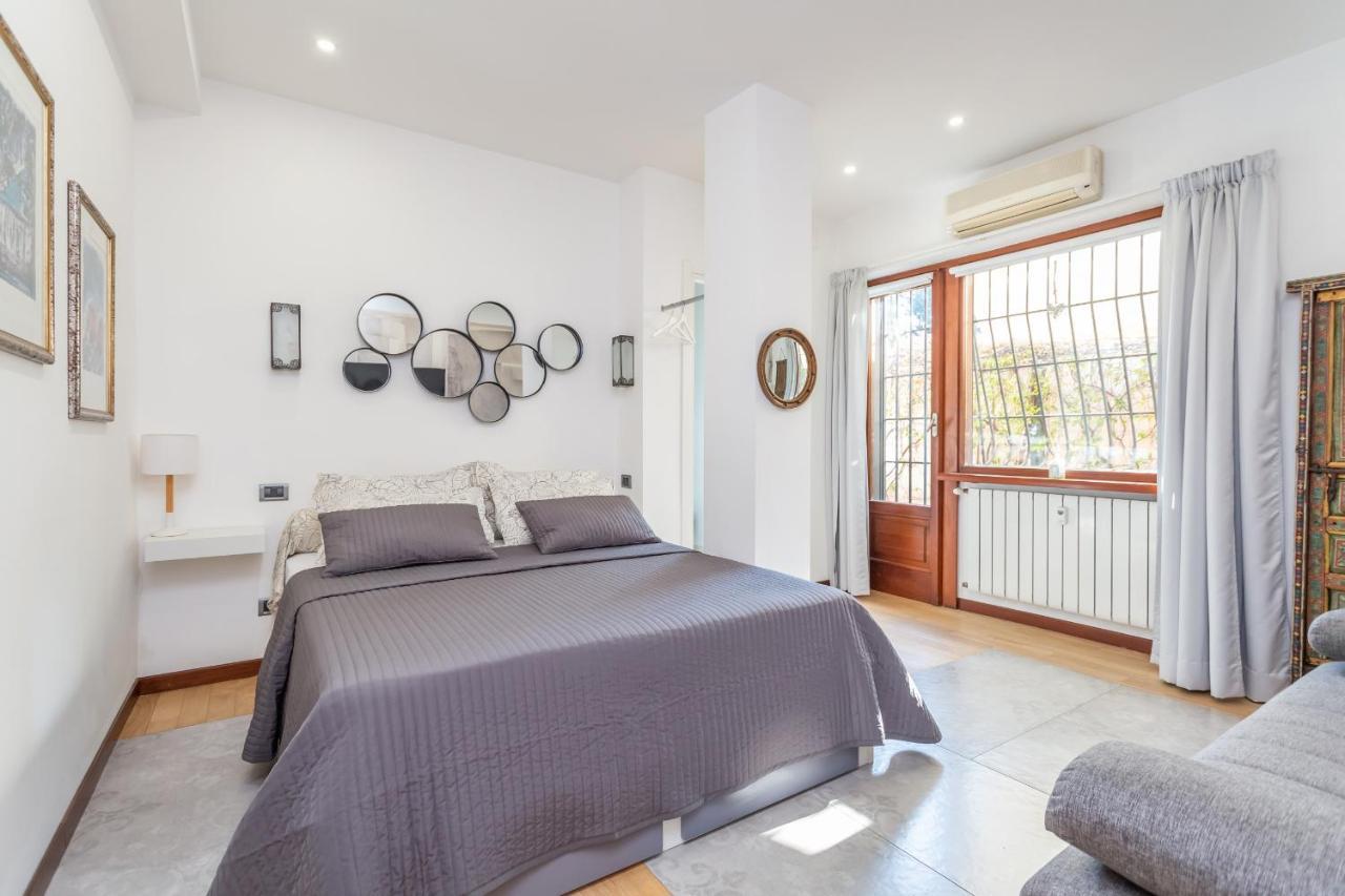 Appartamento St Peter'S Spacious 4 Bdr With Private Parking Roma Esterno foto