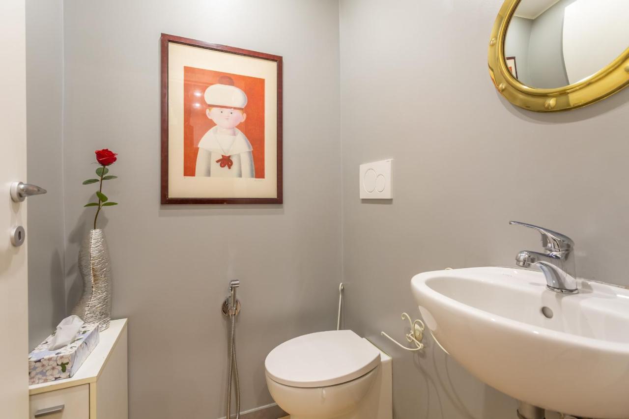 Appartamento St Peter'S Spacious 4 Bdr With Private Parking Roma Esterno foto
