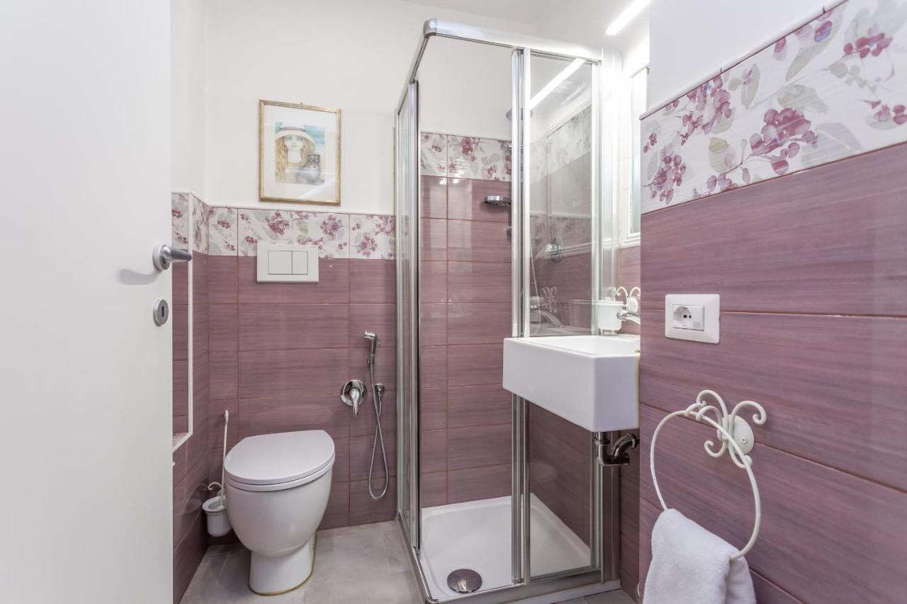 Appartamento St Peter'S Spacious 4 Bdr With Private Parking Roma Esterno foto